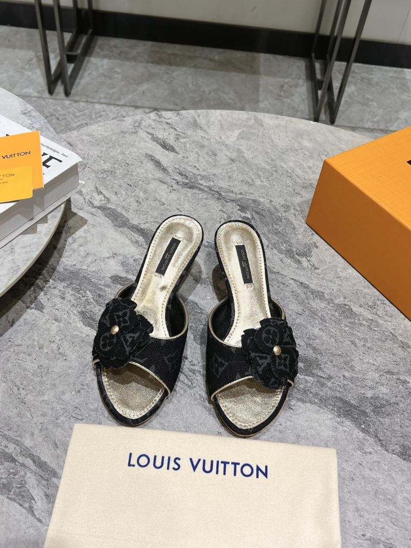 Louis Vuitton Slippers